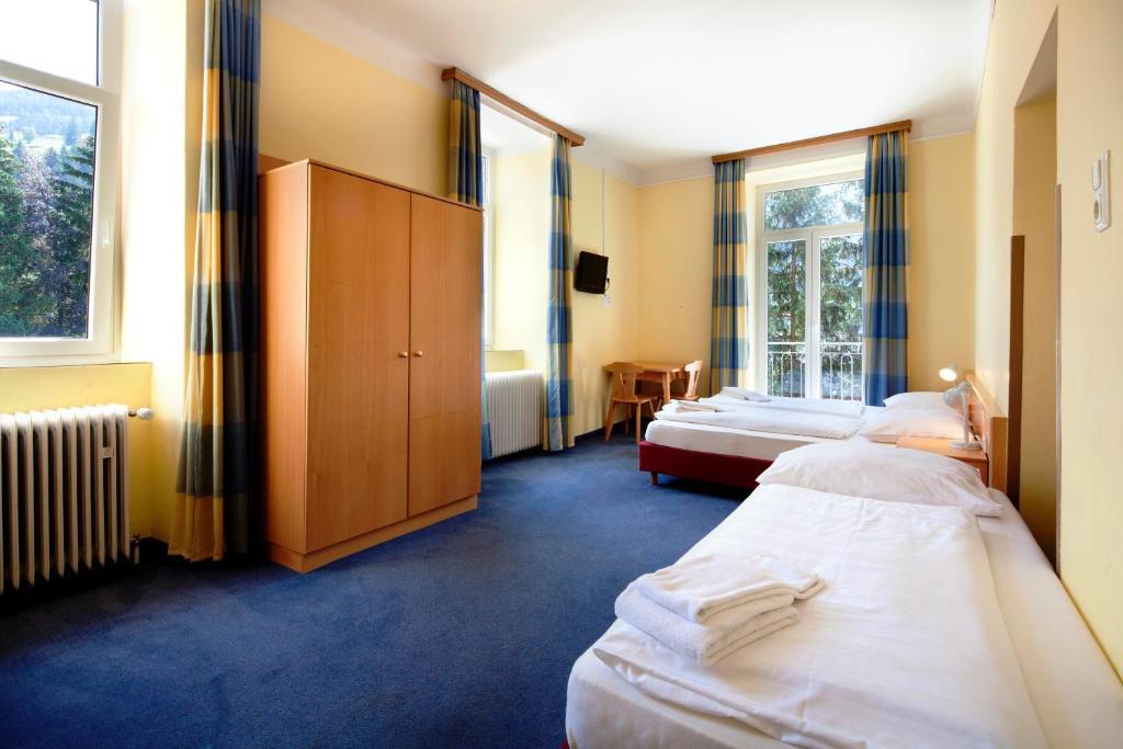 Euro Youth Hotel & Krone Bad Gastein Quarto foto